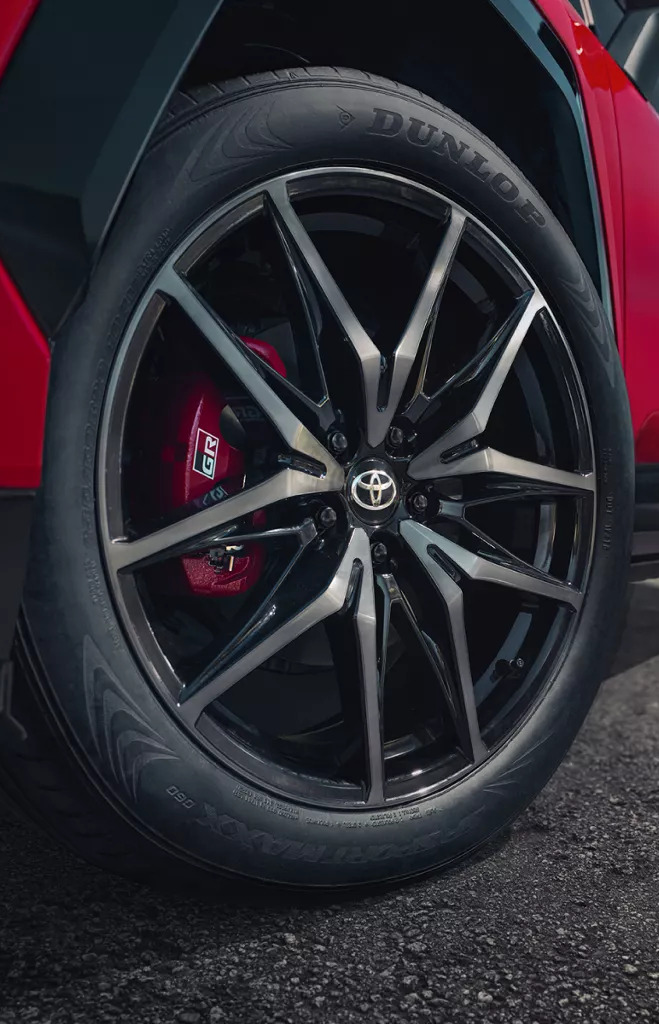 2026 Toyota RAV4 Plug-In Hybrid wheels