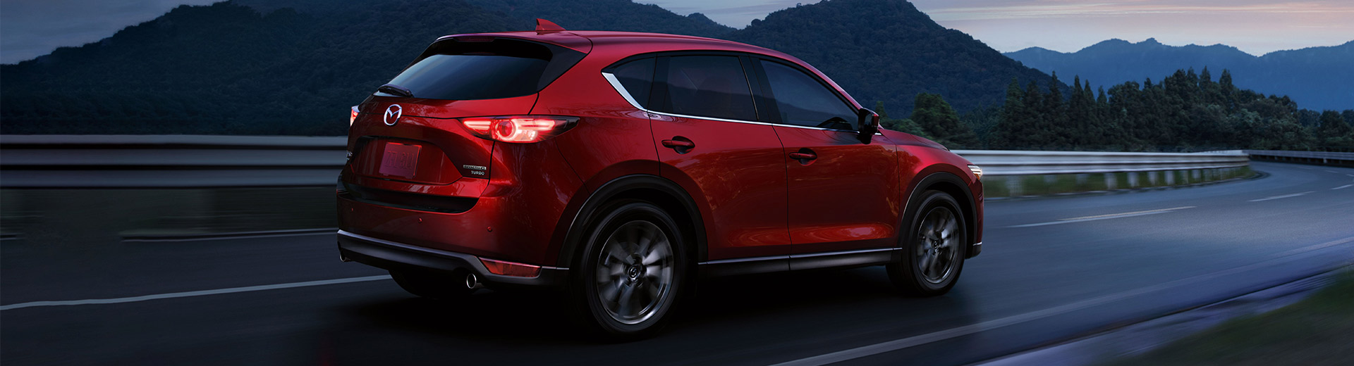 skyactiv_header_1920x520.ts.2008101913200000
