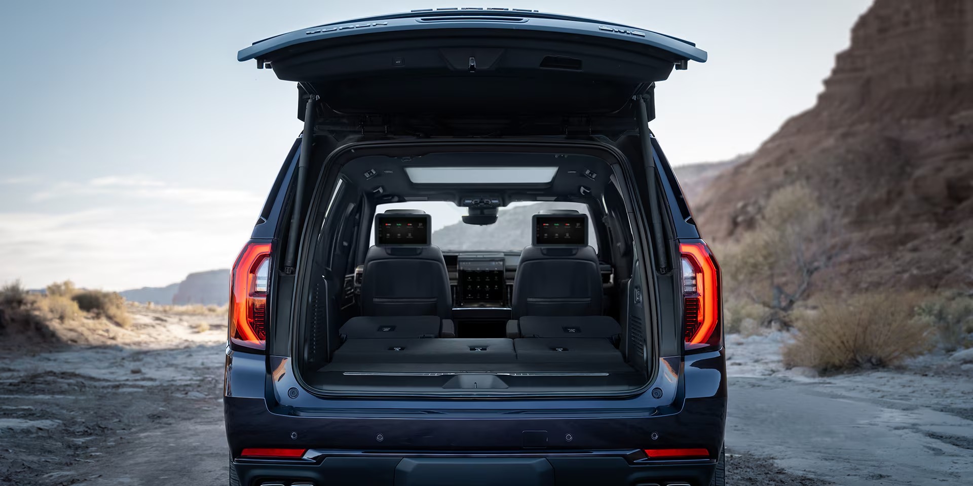 2026 GMC Yukon vs. 2026 Jeep Grand Wagoneer