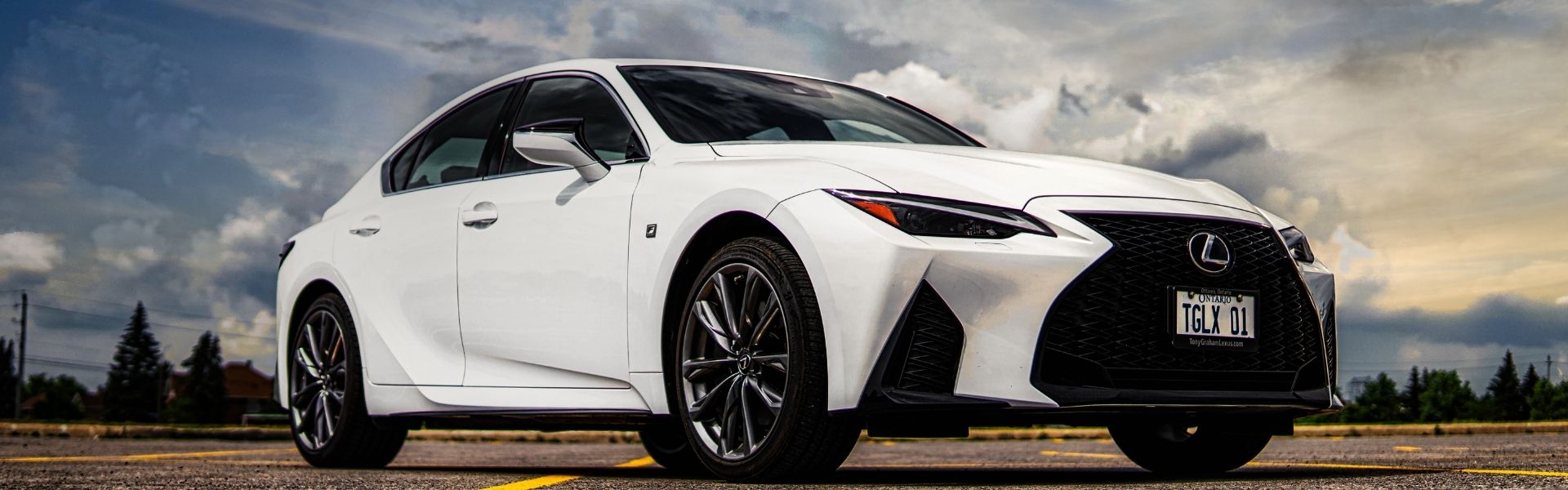 Lexus Certified Pre-Owned sedan in Ottawa at Tony Graham Lexus