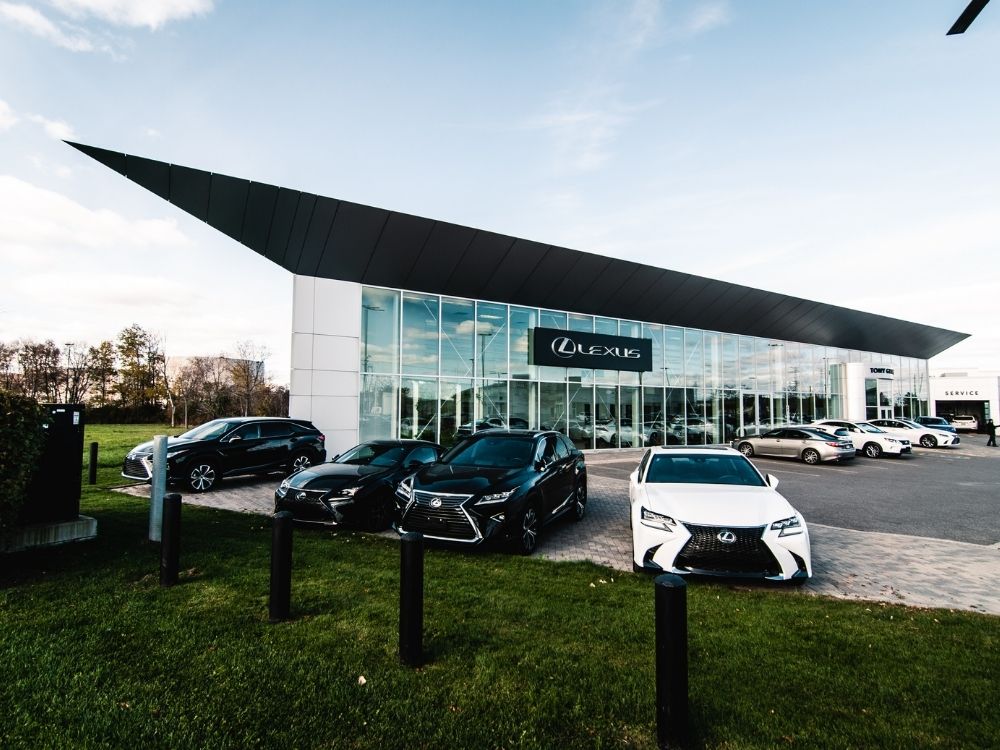 Tony Graham Lexus dealership in Ottawa offering Lexus Certified Pre-Owned vehicles