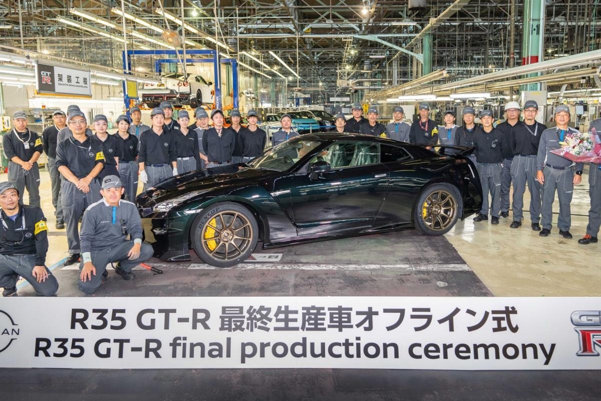 Nissan GT-R: The Name Will Return
