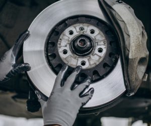 Brake Pad Replacement: OEM vs Aftermarket