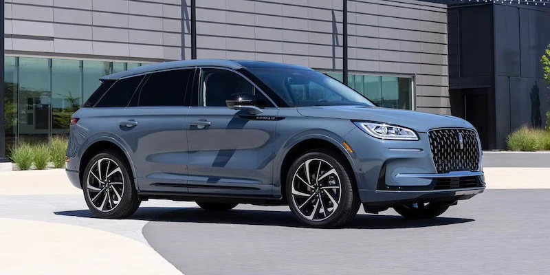A 2025 Lincoln Corsair Grand Touring.